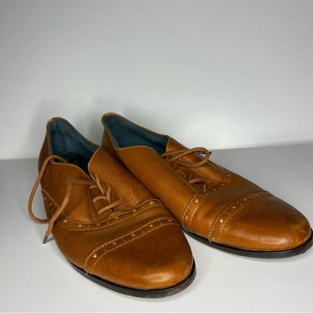 Toms Oxford‎ Tan Leather Lace-Up Shoes